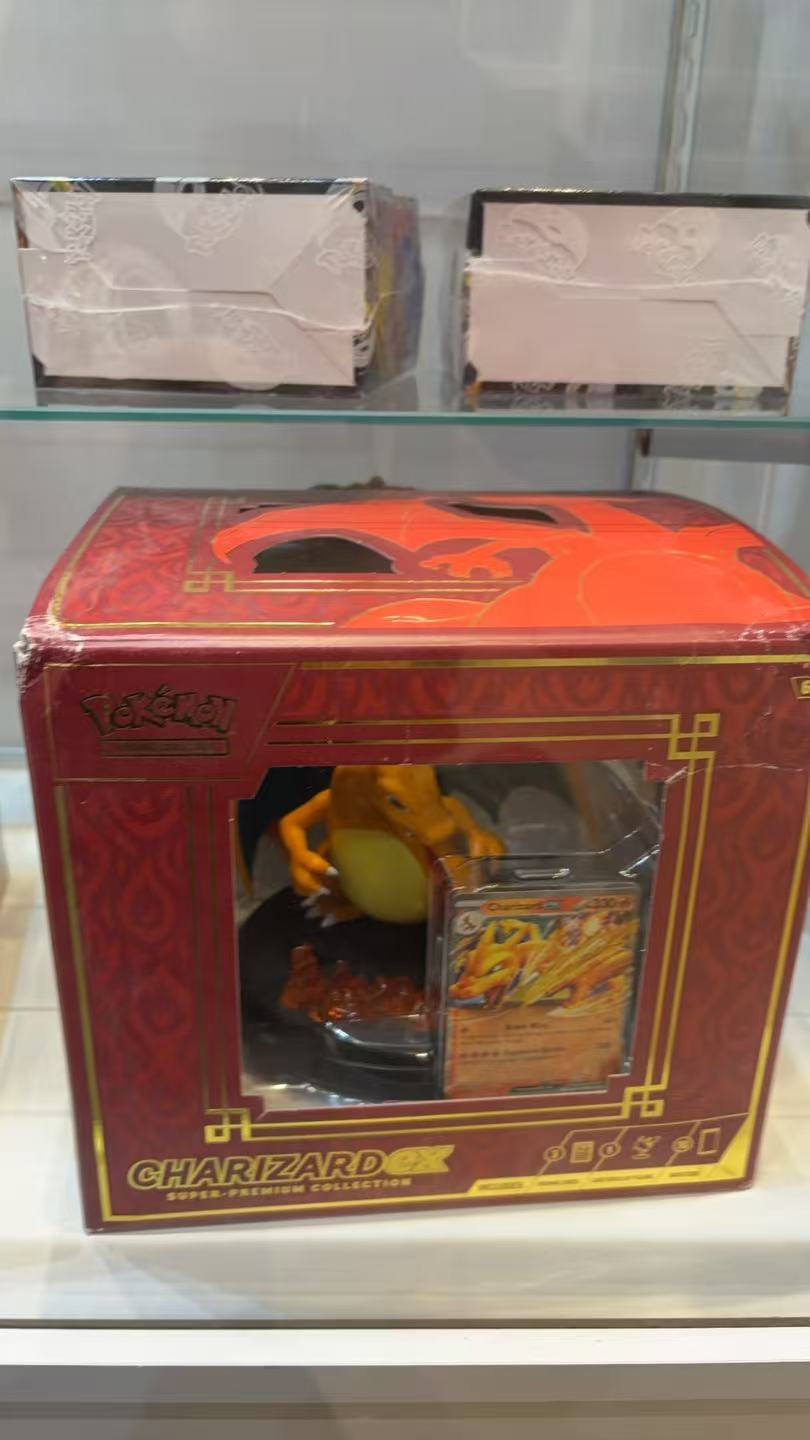 Pokémon JCC : Coffret Collection ultra-premium Dracaufeu-ex